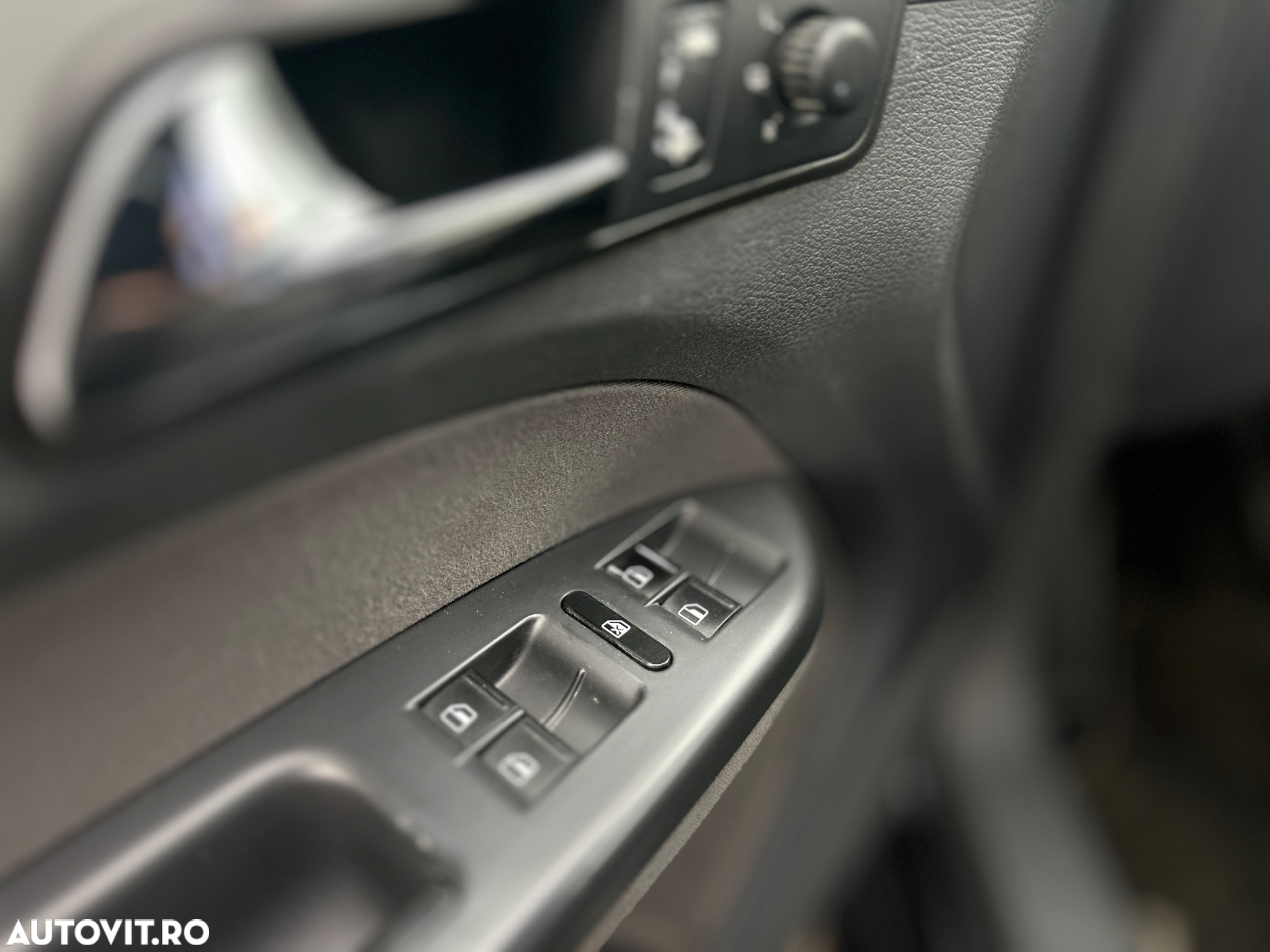 Volkswagen Touran 2.0 TDI Trendline - 10