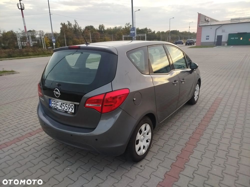 Opel Meriva - 12