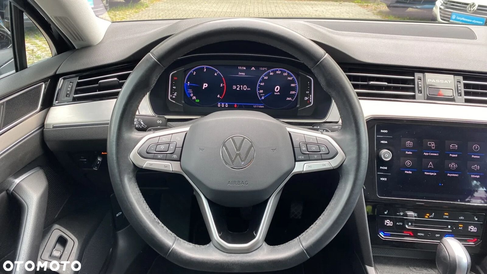 Volkswagen Passat - 19