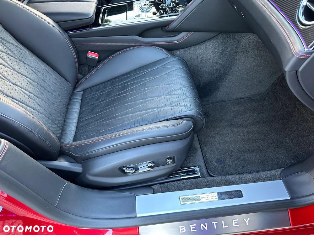 Bentley Flying Spur V8 - 37