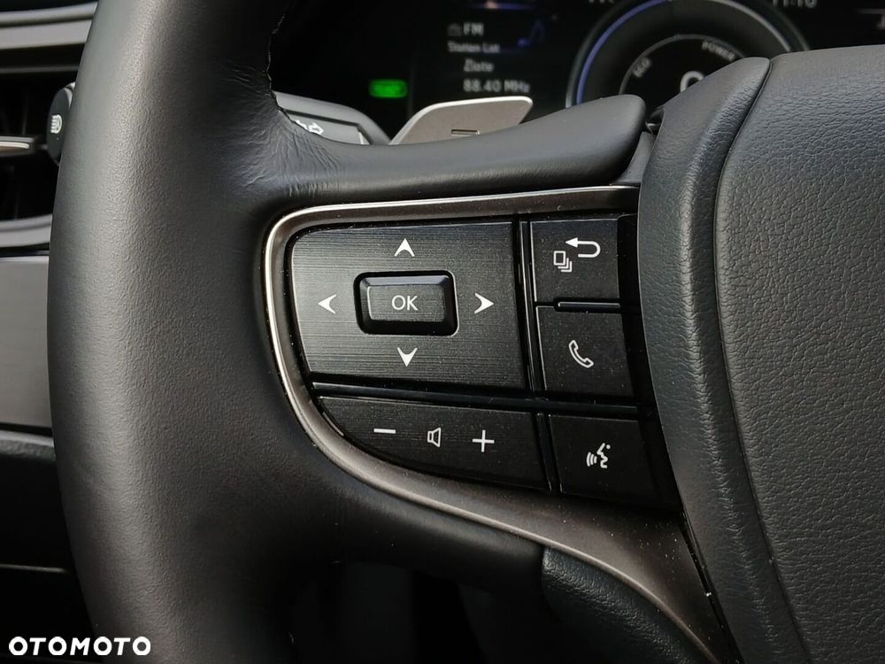 Lexus ES 300h Business Edition - 30