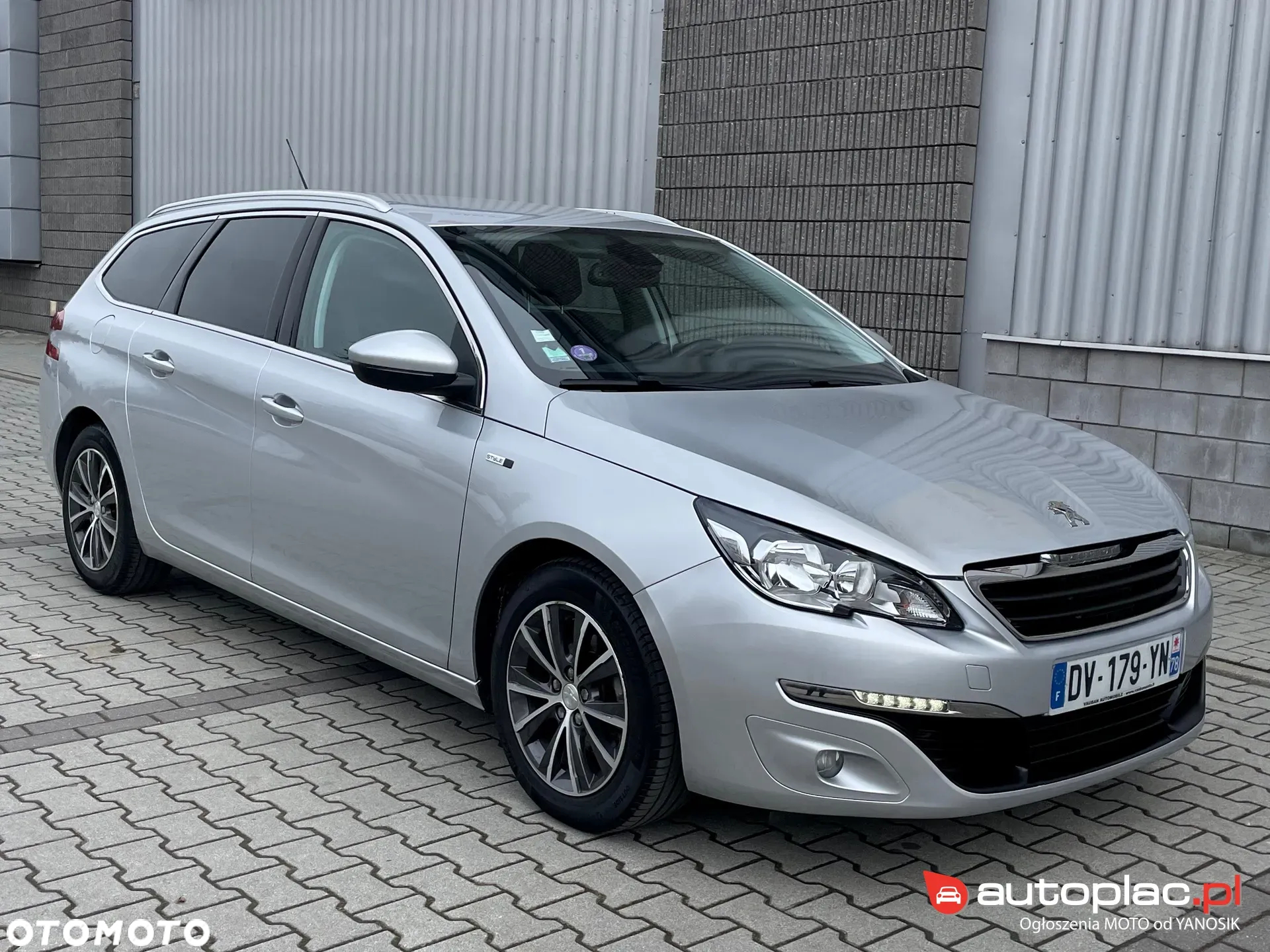 Peugeot 308 SW 1.2 PureTech Allure S&S - 6