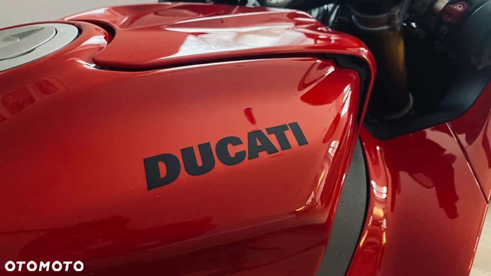 Ducati Panigale V4S - 4