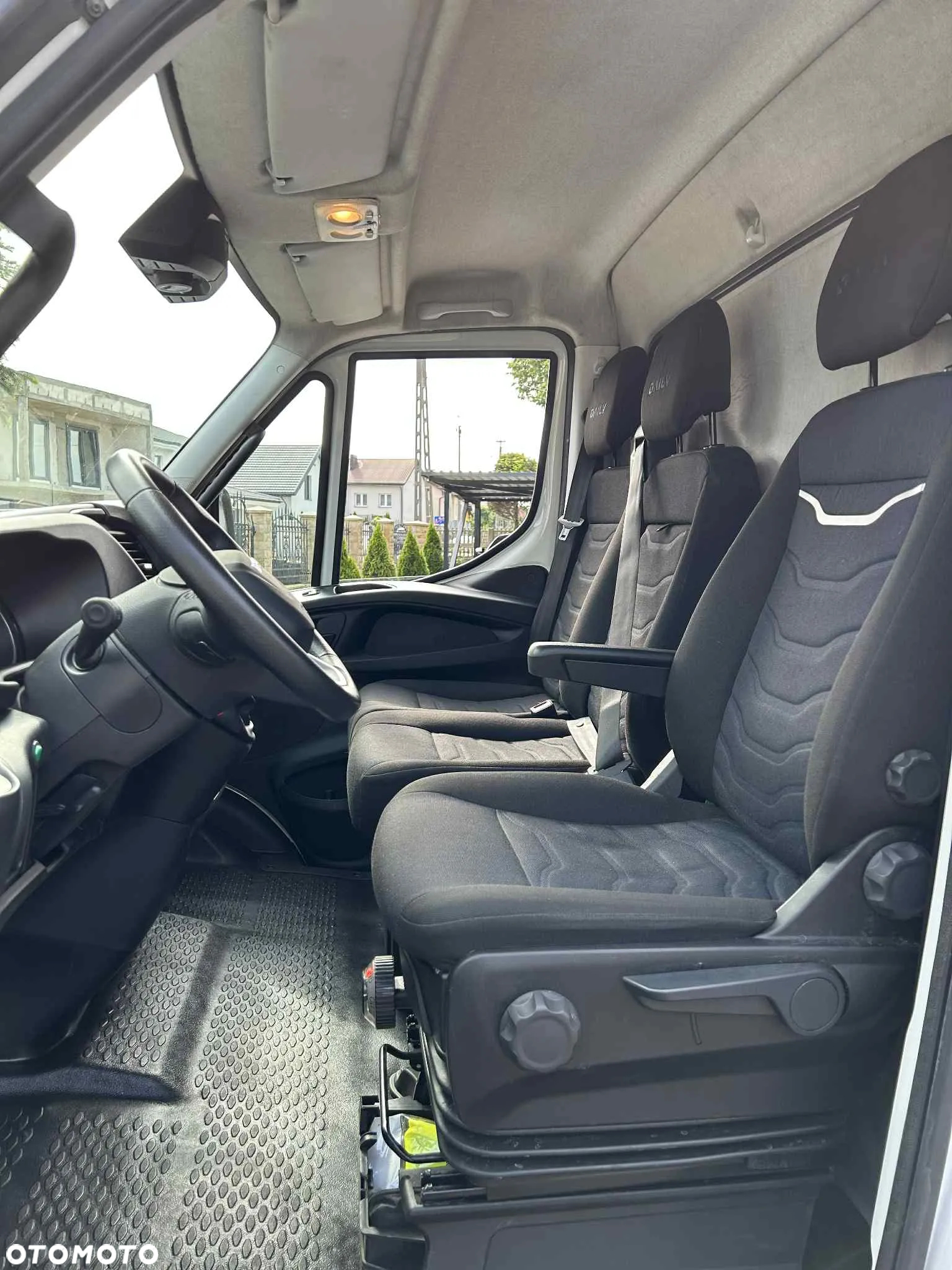 Iveco Daily35C16 - 3