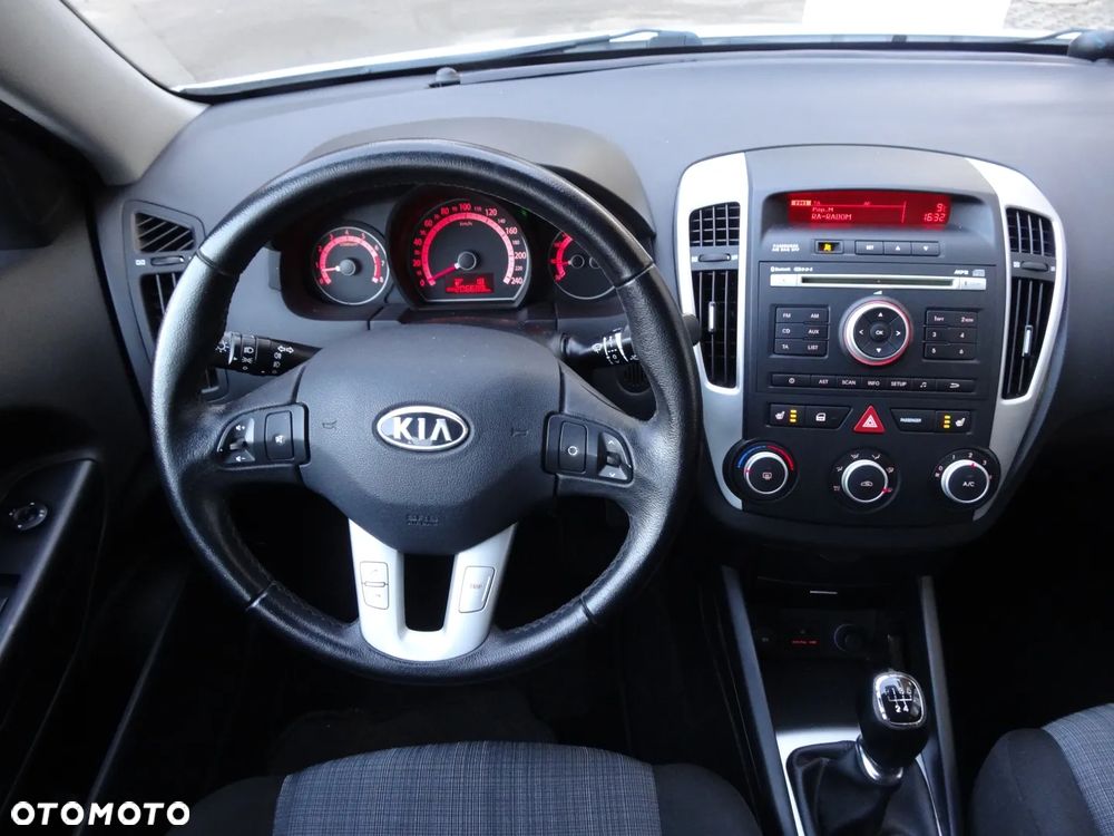 Kia Ceed 1.4 Comfort - 18