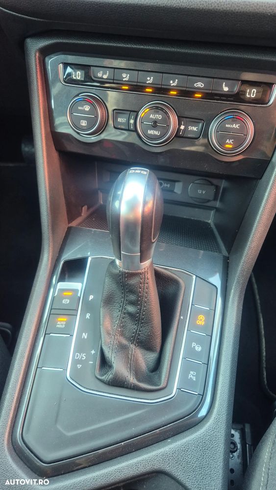 Volkswagen Tiguan - 8