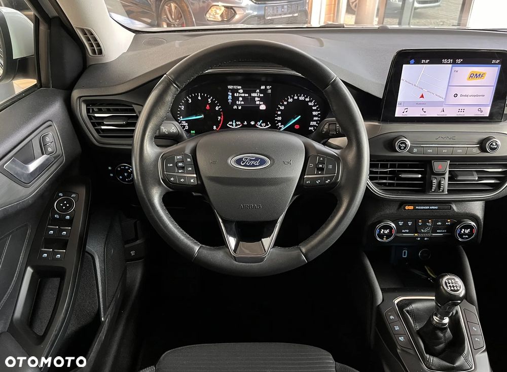 Ford Focus 1.0 EcoBoost Start-Stopp-System TITANIUM DESIGN - 14