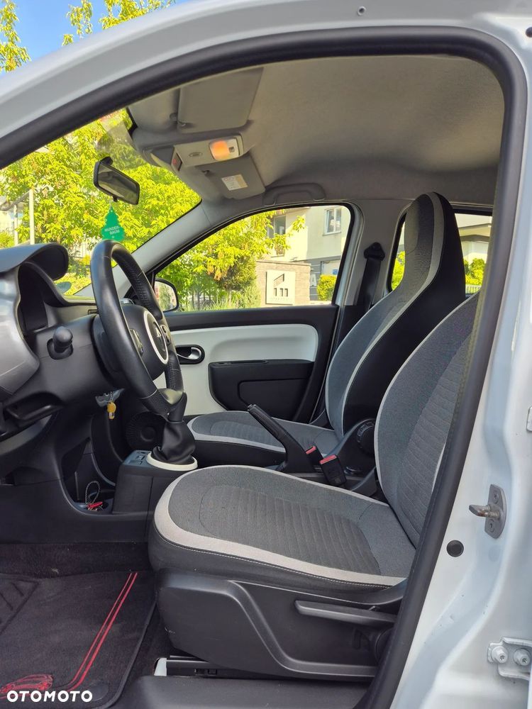 Renault Twingo SCe 70 Start&Stop LIMITED - 17