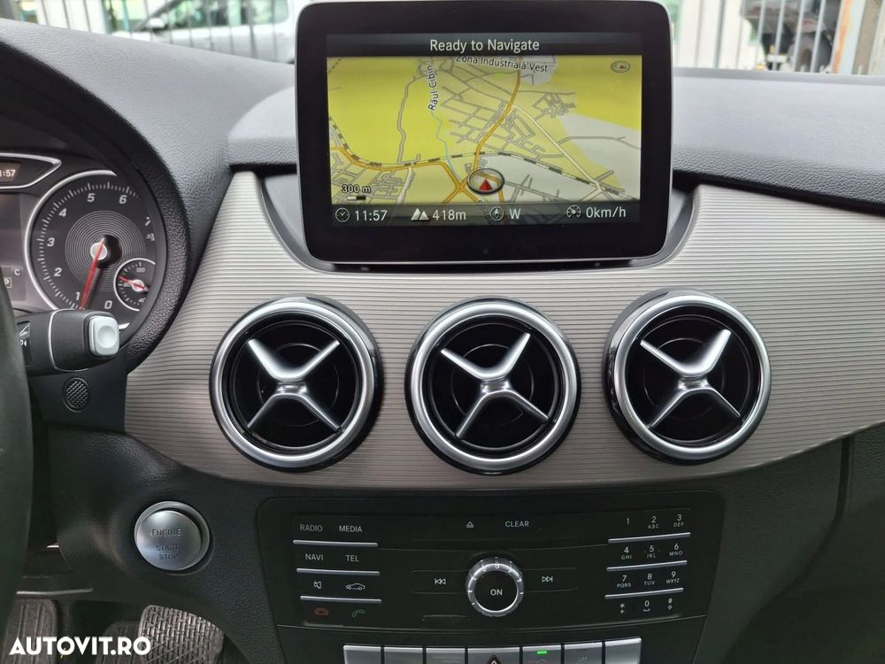 Mercedes-Benz B 180 7G-DCT Style - 8