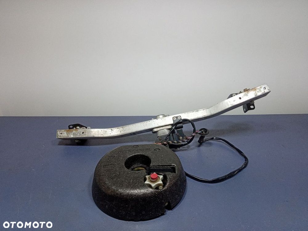 BMW 3 E46 TOURING KOMBI BELKA KULA HAK WPINANY 6751510 - 3