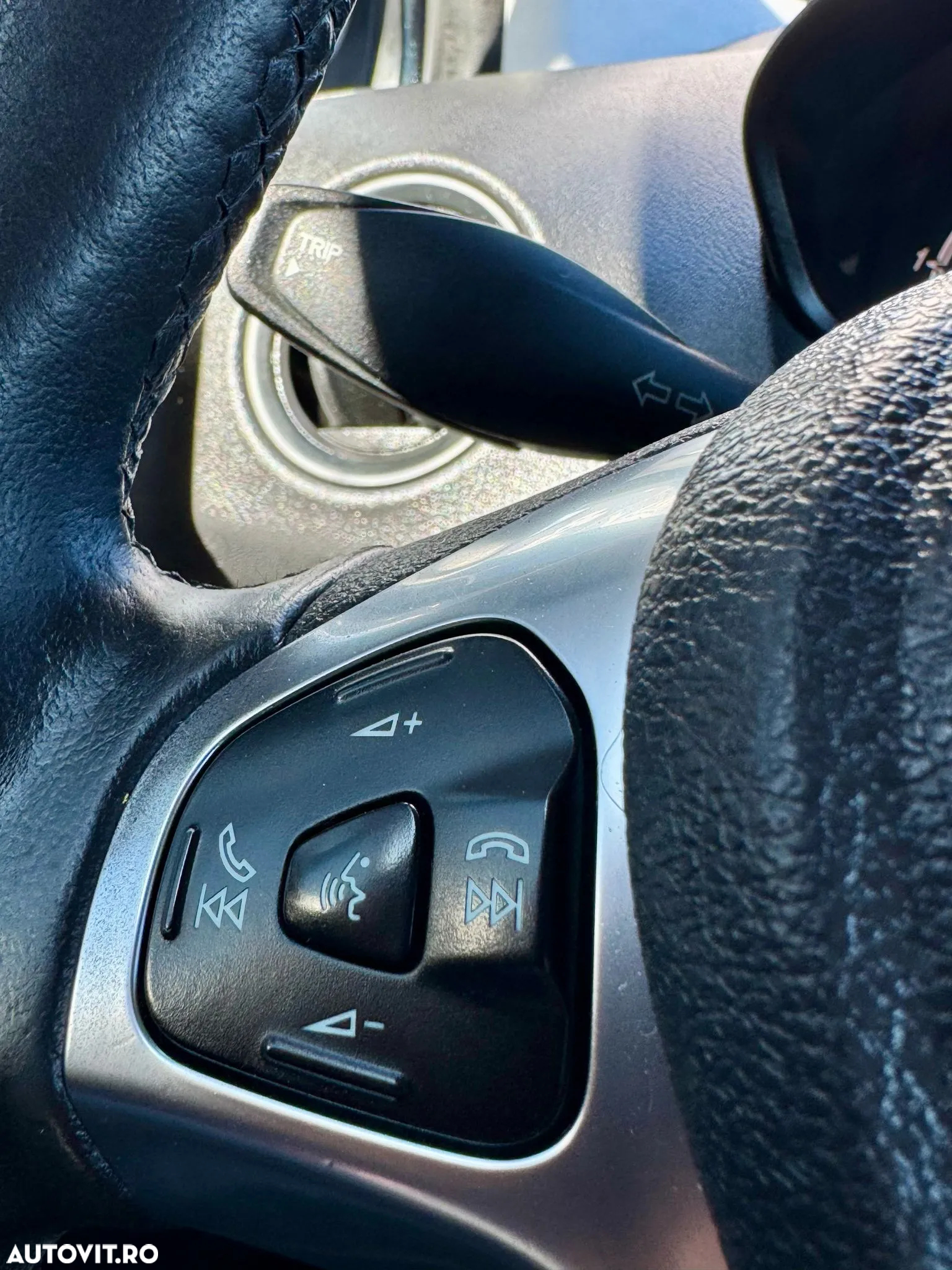 Ford Tourneo Courier 1.6 TDCi S&S Trend - 33