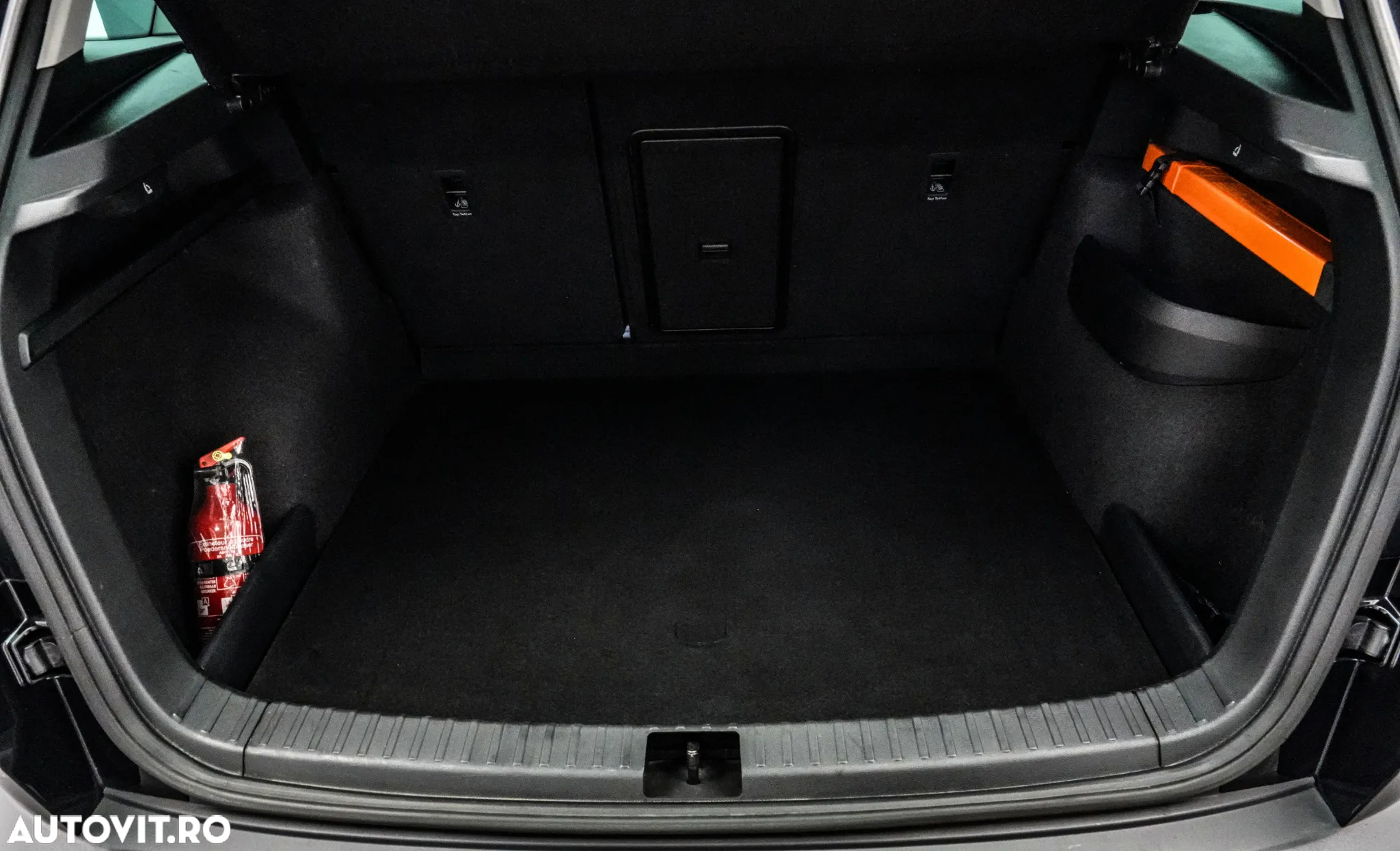 Skoda Karoq 2.0 TDI Selection - 24