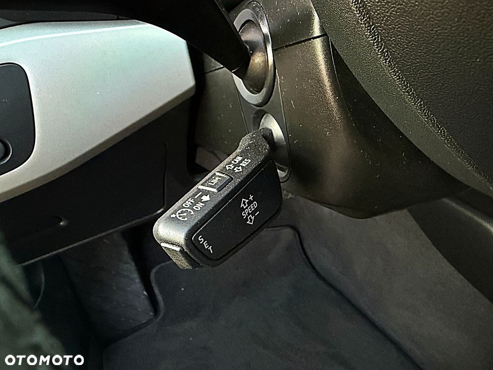 Audi A4 Limousine - 17