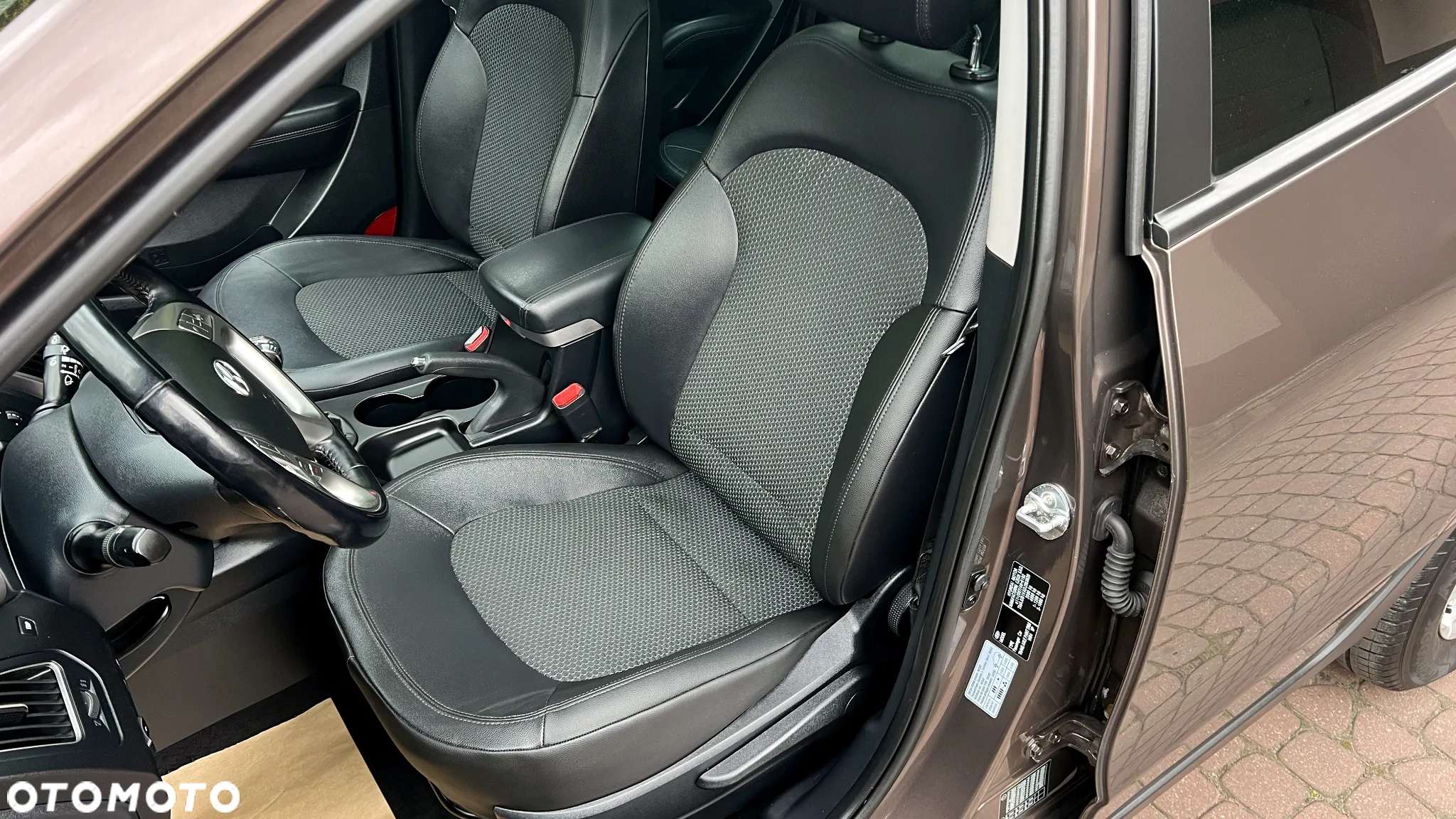 Hyundai ix35 2.0 CRDi Premium 2WD - 25