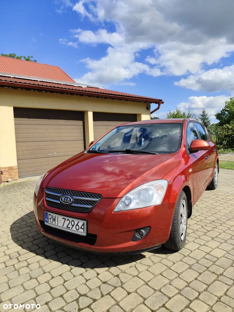 Kia Ceed 1.4 Comfort - 4