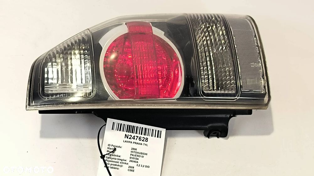Lampa tylna prawa P3157 /lewa P3157 Mitsubishi Pajero 2008 SUV - 1