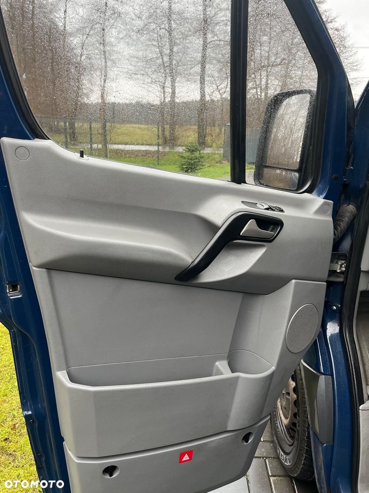 Mercedes-Benz Sprinter - 21