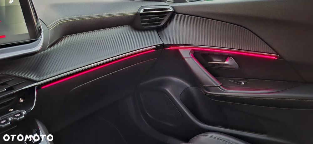 Peugeot 2008 1.5 BlueHDi GT Line S&S EAT8 - 38