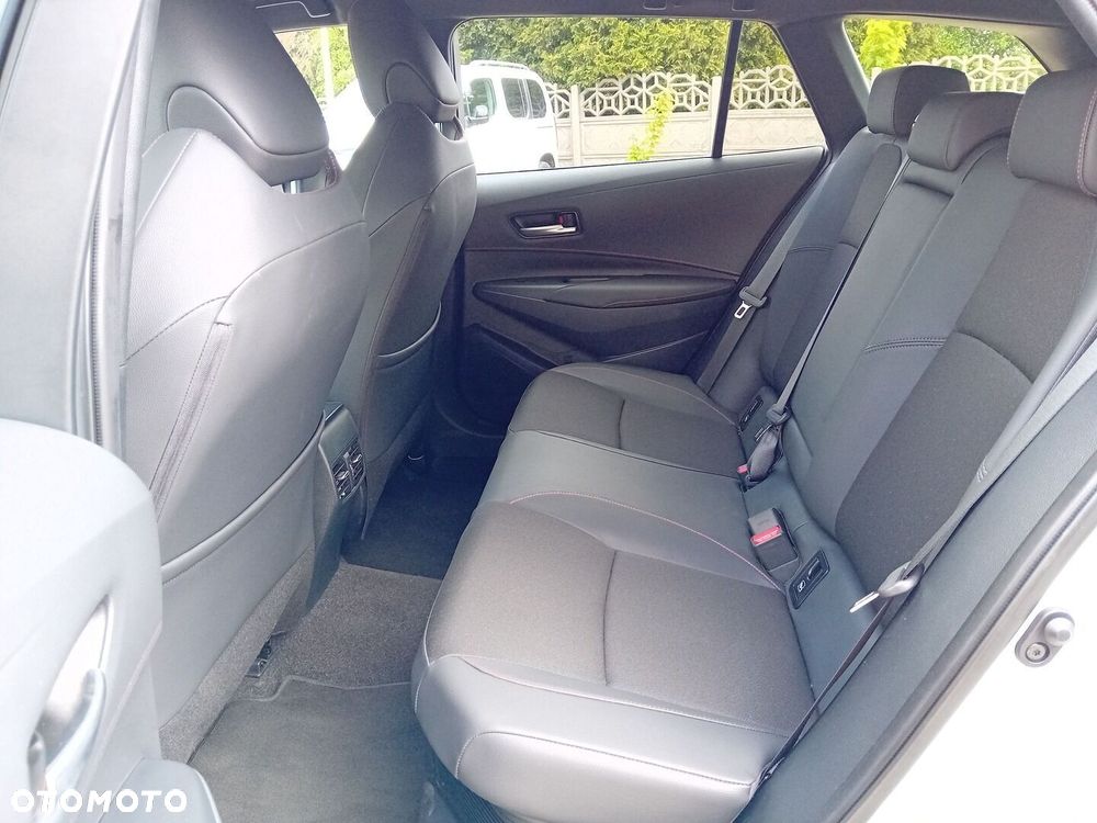 Toyota Corolla - 11