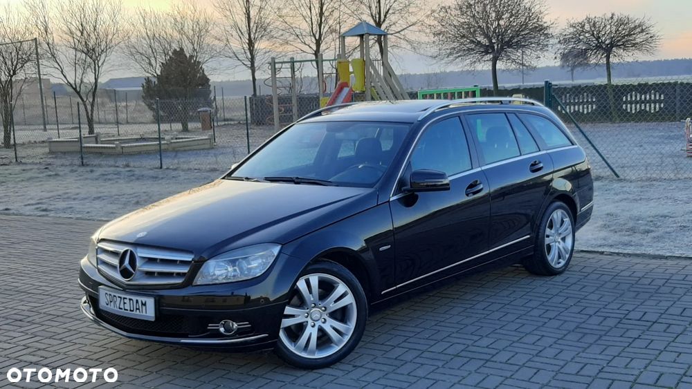 Mercedes-Benz Klasa C 180 CGI Automatik BlueEFFICIENCY Avantgarde - 2