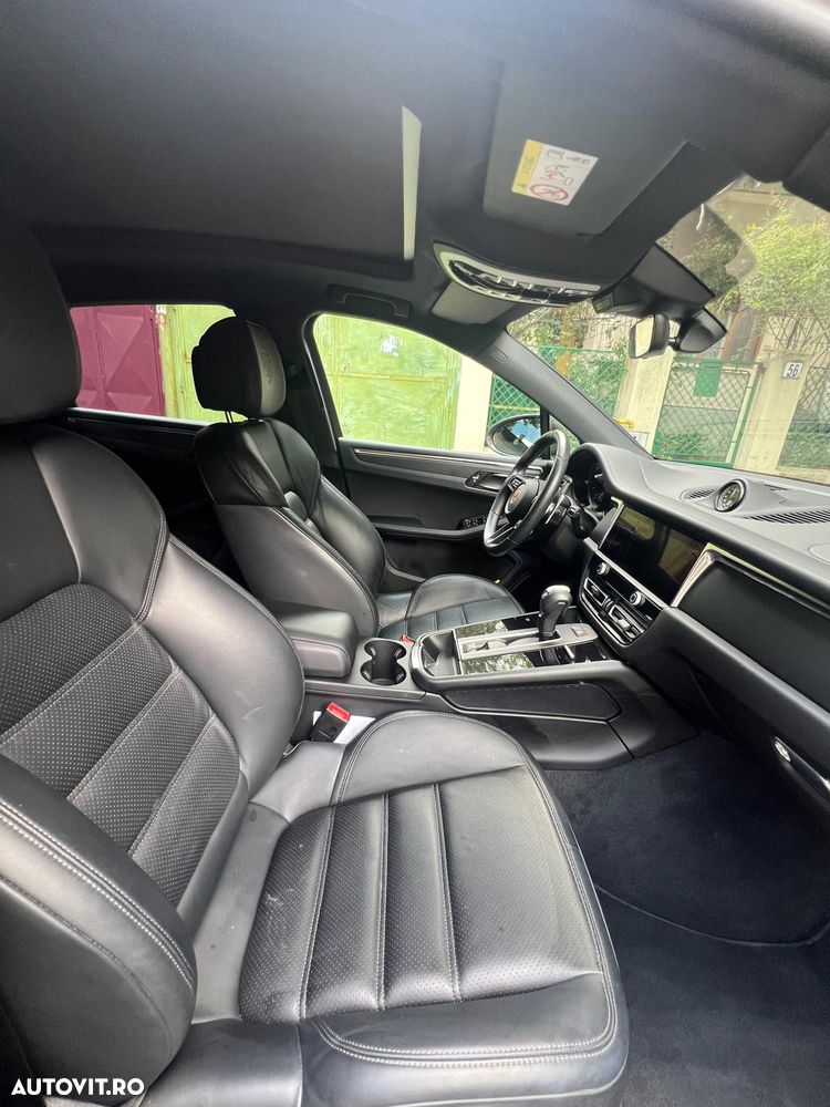 Porsche Macan T - 4