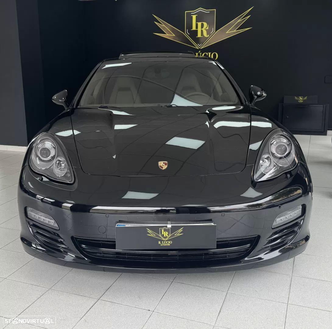 Porsche Panamera Standard - 2