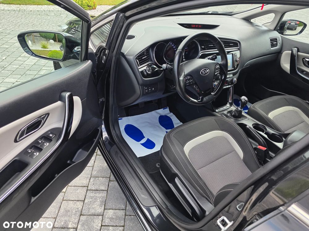 Kia Ceed 1.4 L Business Line - 11