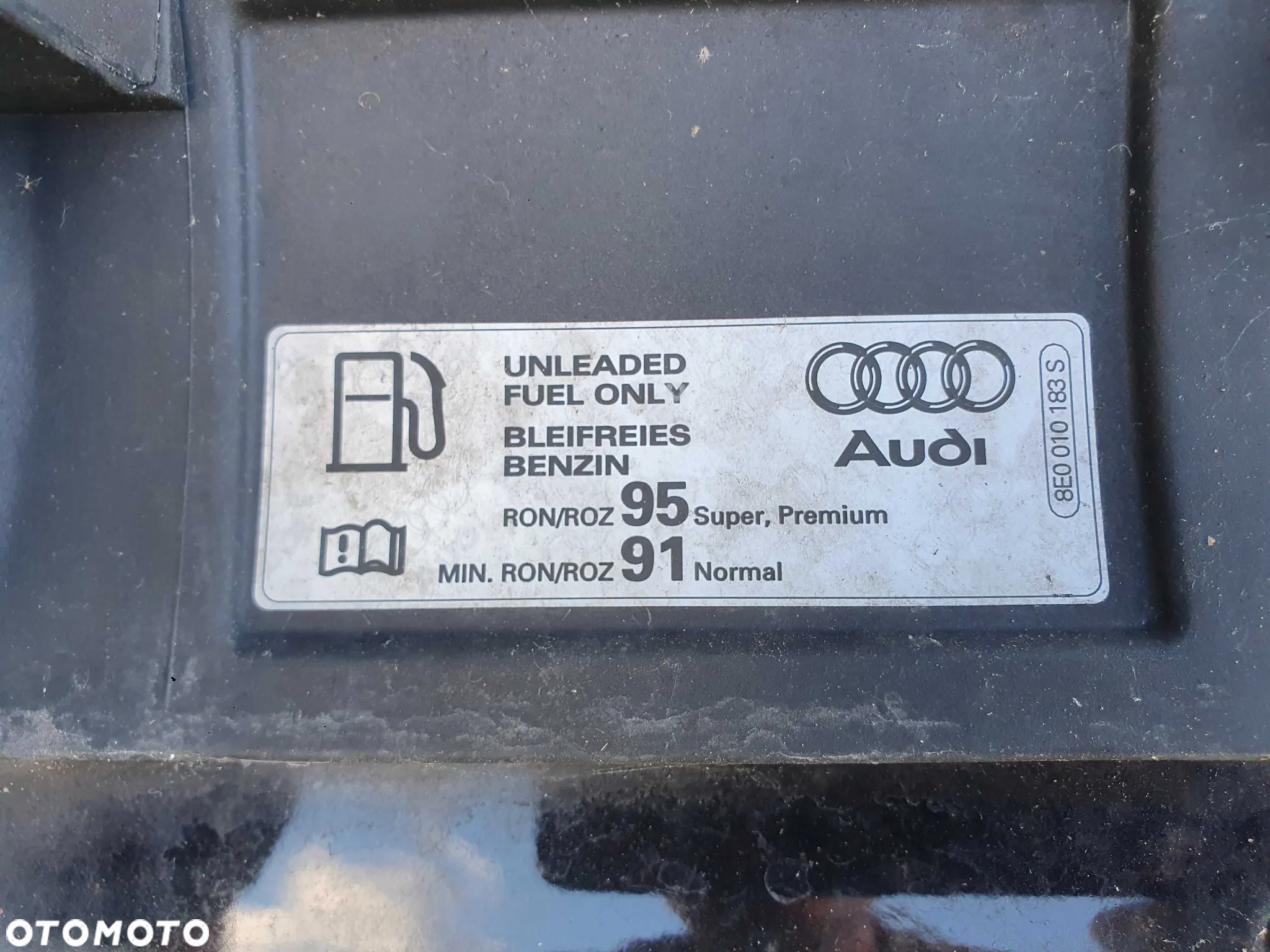 Klapka 8K0809999D Wlewu Paliwa Wlew LZ9Y LY9B Czarna Audi A4 B8 Sedan Kombi - 12