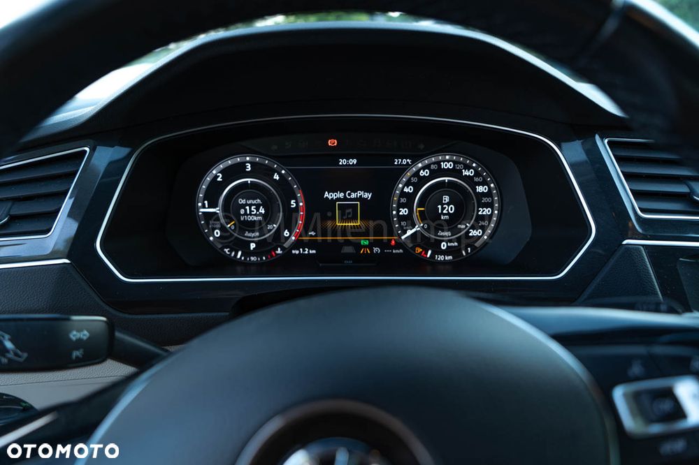 Volkswagen Tiguan - 12
