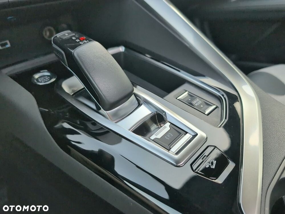 Peugeot 3008 1.6 PureTech Hybrid4 PHEV GT Pack S&S EAT8 - 20