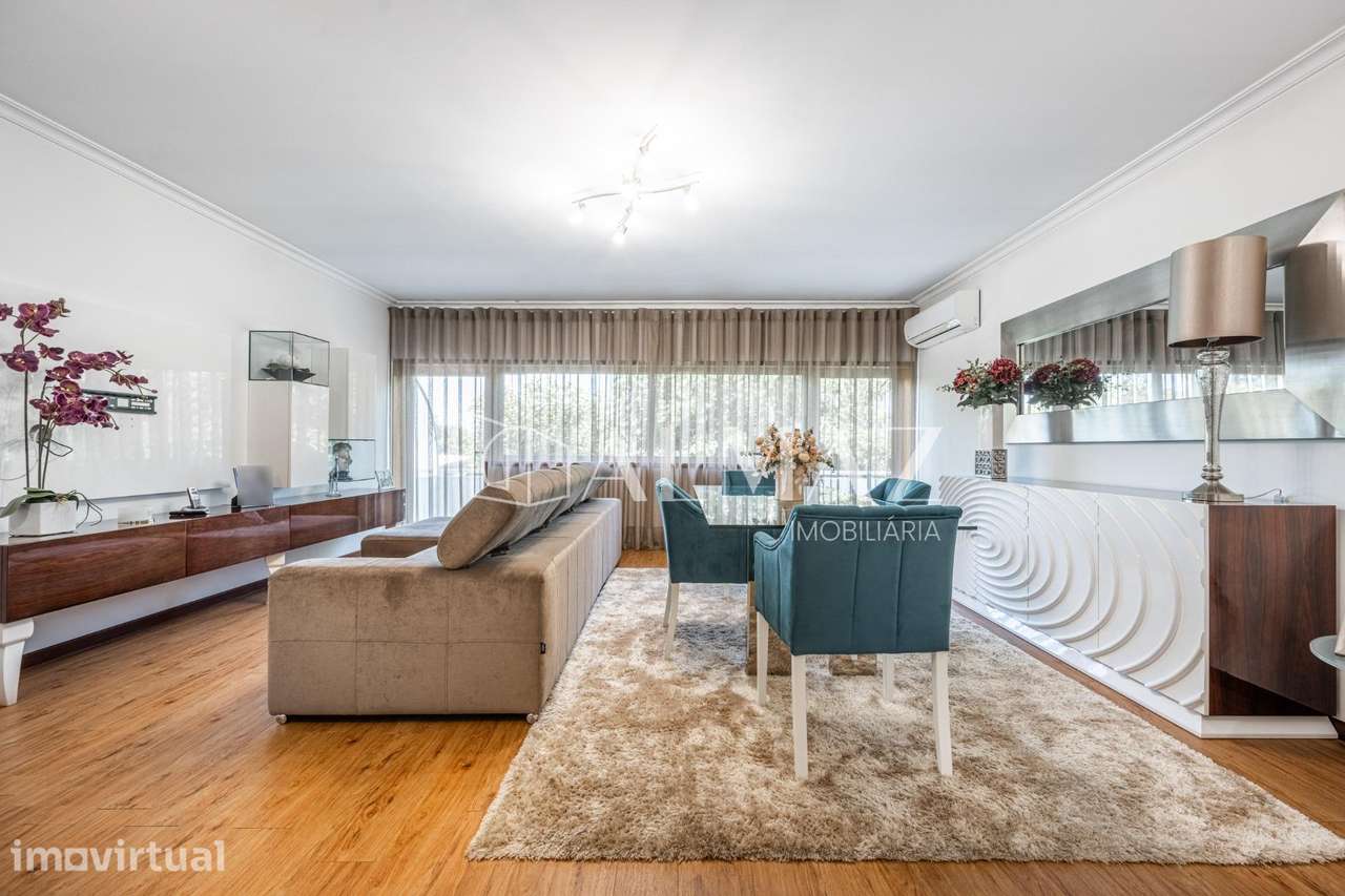 Moradia de Gaveto T3 com Jardim, Churrasqueira e Garagem para 3... - Grande imagem: 5/34