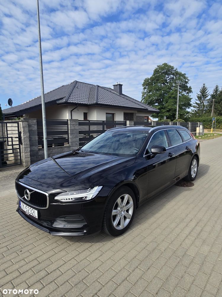 Volvo V90 D4 Momentum - 2