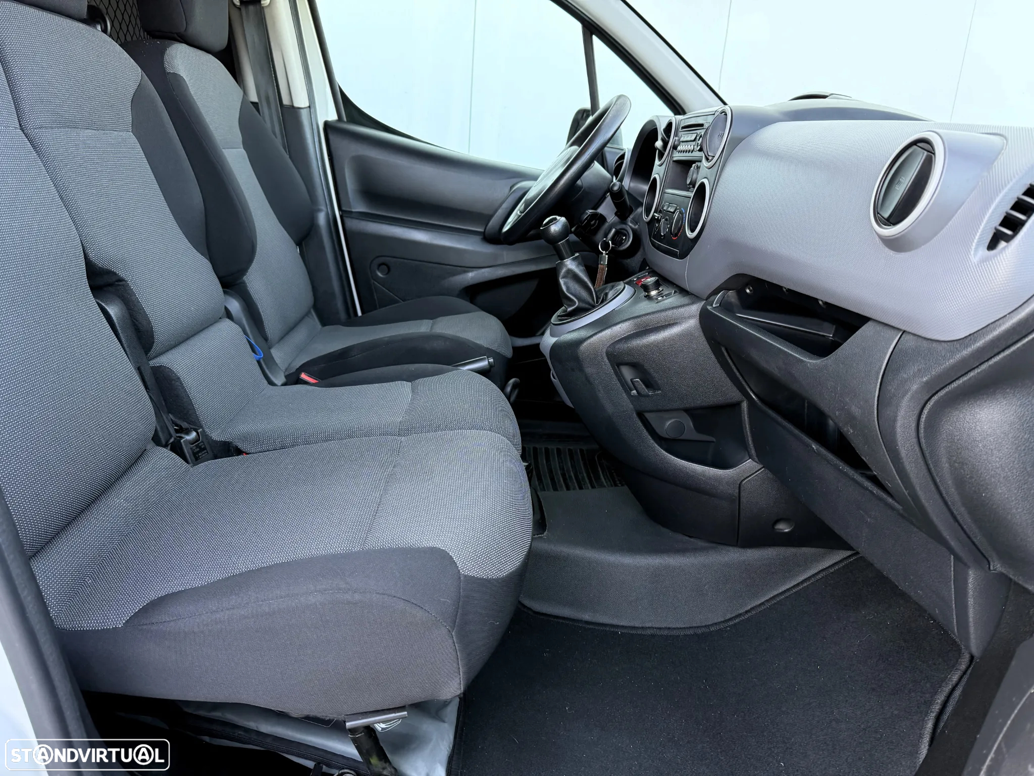 Citroën Berlingo 1.6 BlueHDi 100 Longa - 31