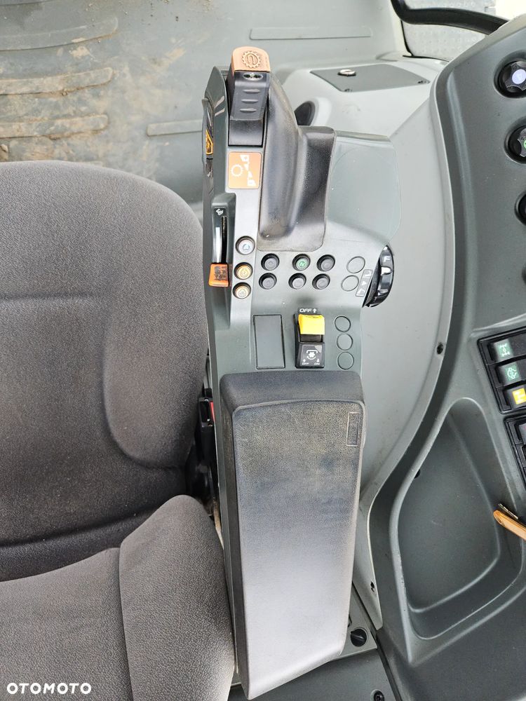 Claas Arion - 9