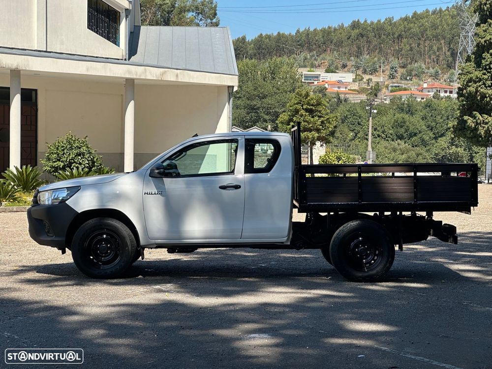 Toyota Hilux - 16