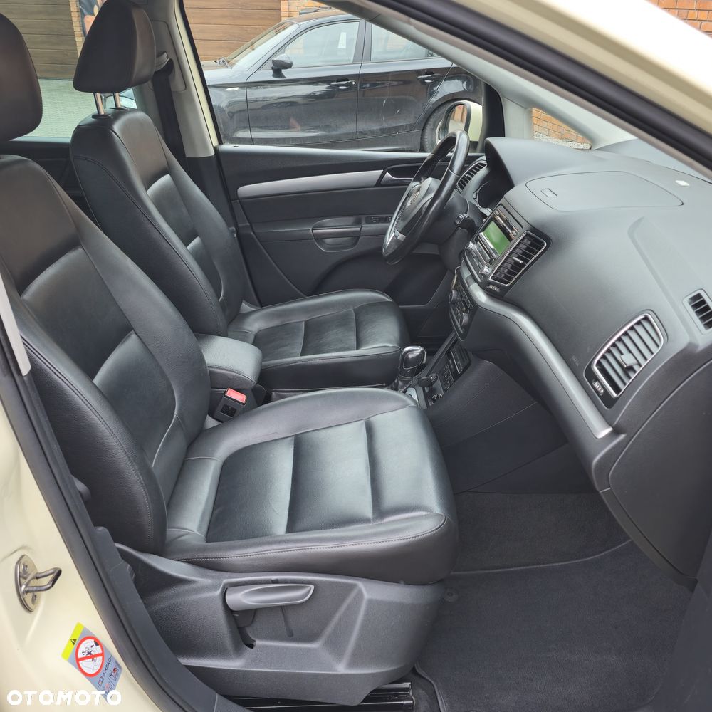 Volkswagen Sharan - 25