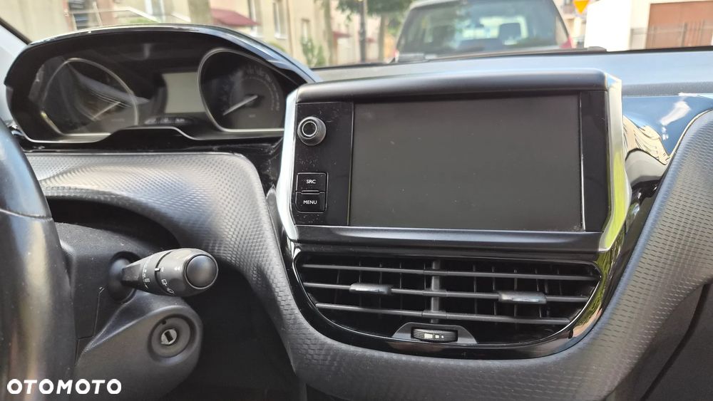 Peugeot 2008 PureTech 110 Stop&Start EAT6 Allure - 18