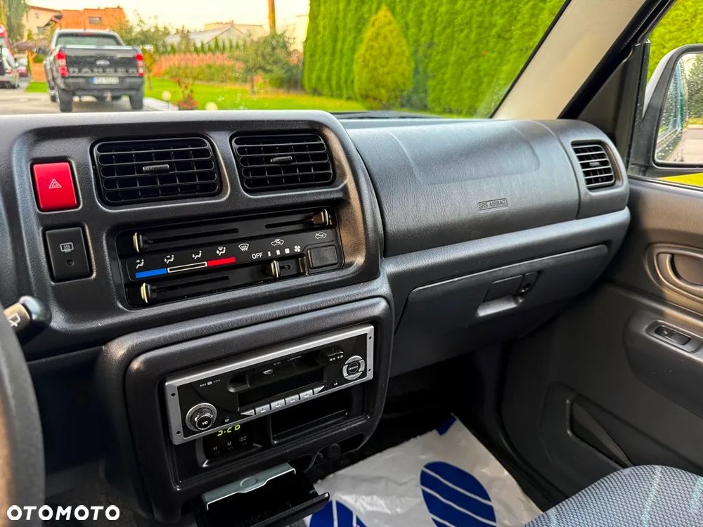 Suzuki Jimny 1.3 - 29