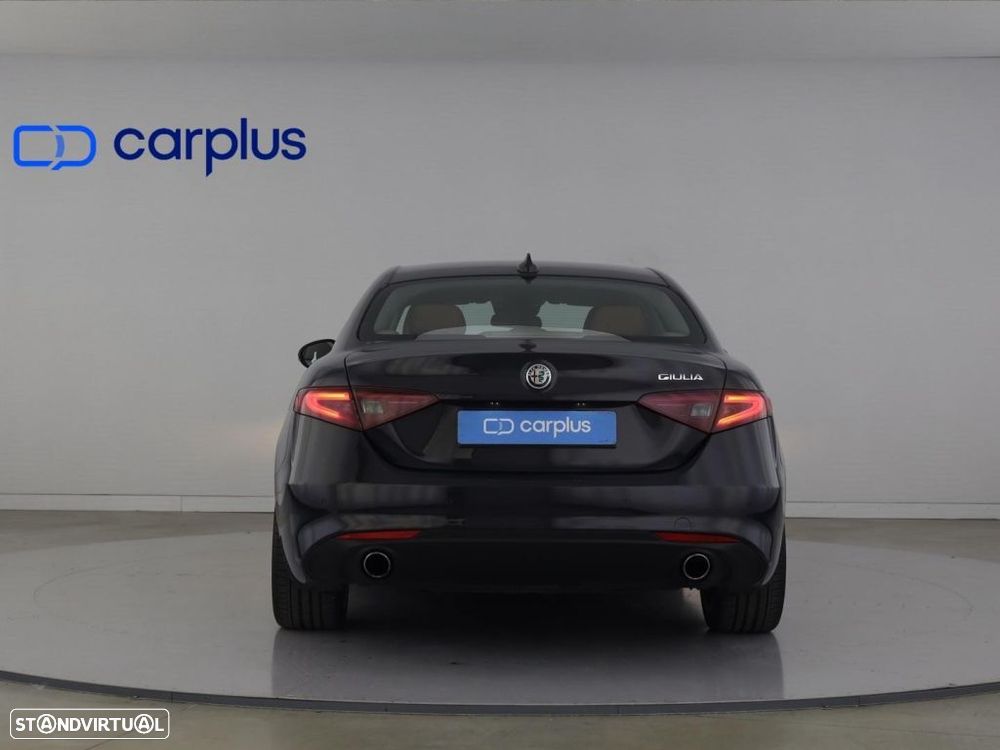 Alfa Romeo Giulia 2.2 D Super AT8 - 6