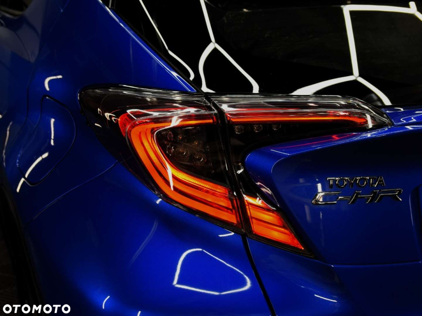 Toyota C-HR - 12