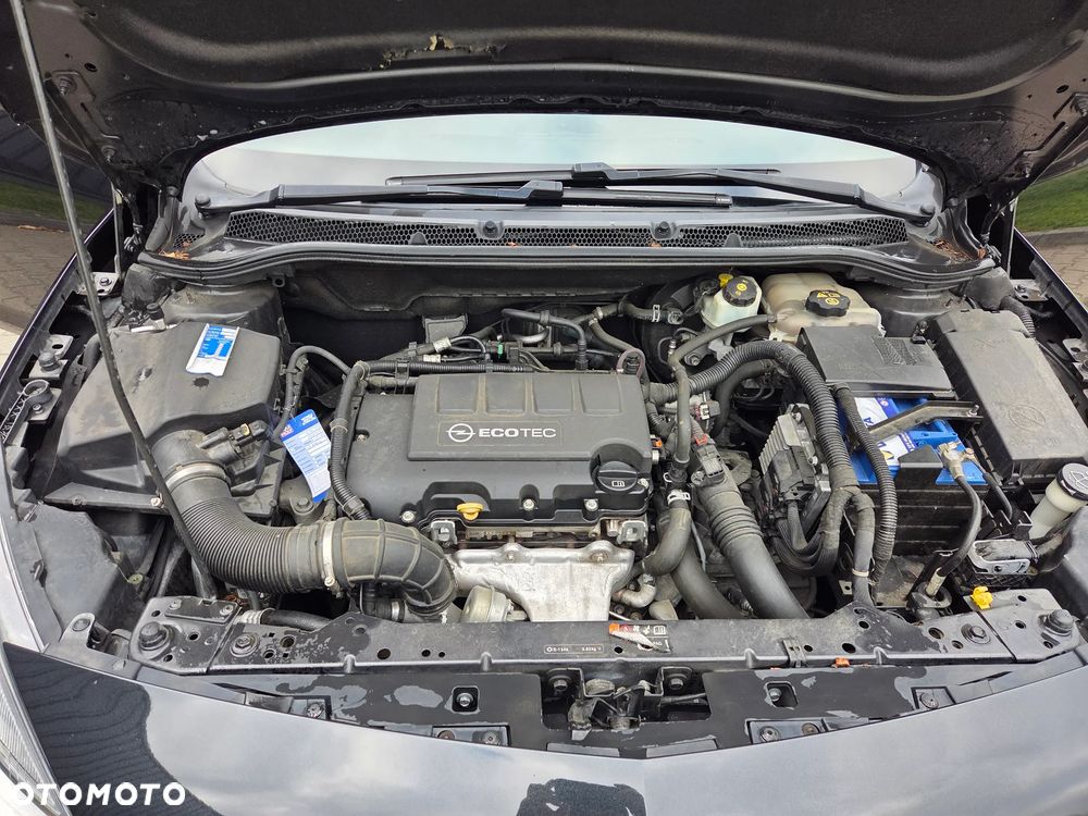 Opel Astra 1.4 Turbo - 15