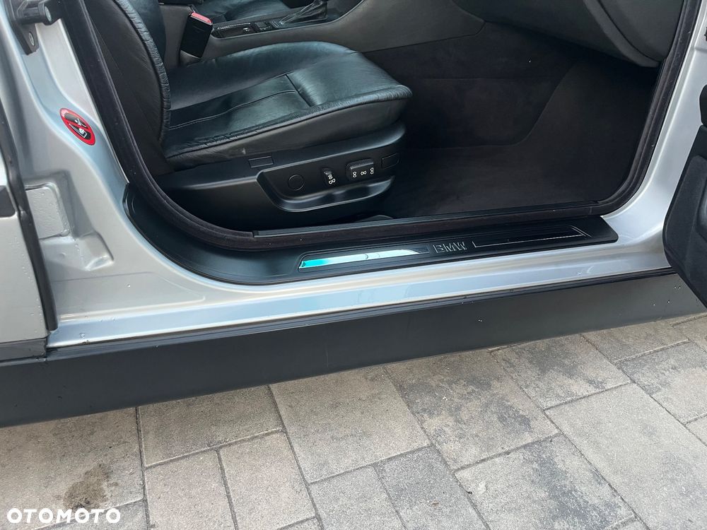 BMW Seria 7 735i L - 22