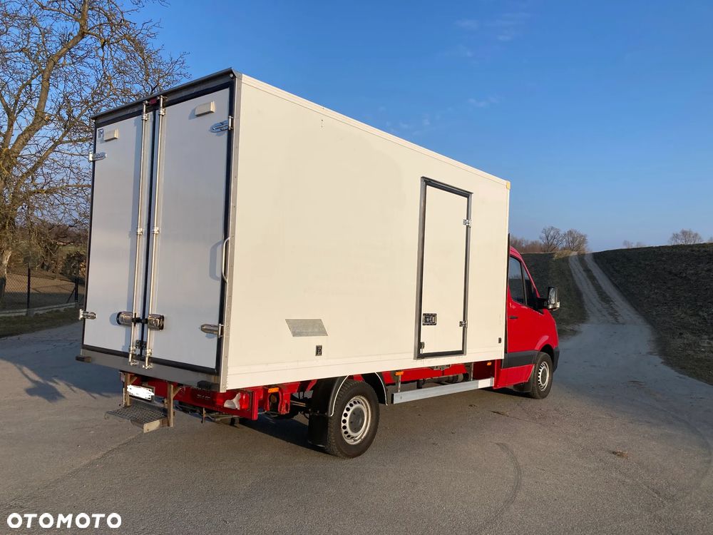 Mercedes-Benz Sprinter - 4