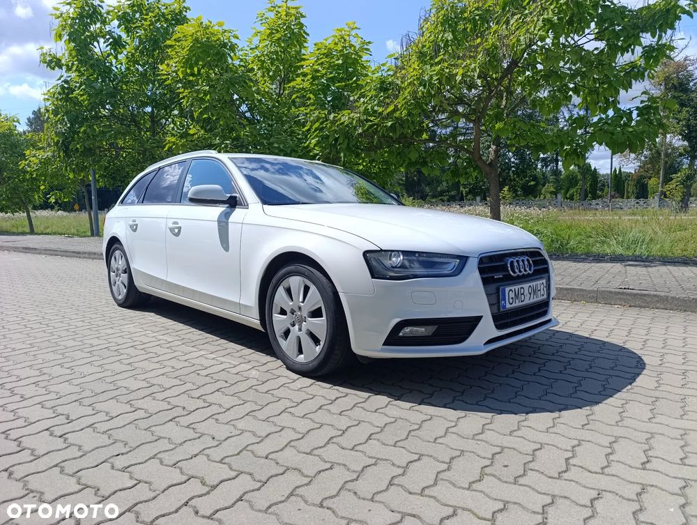Audi A4 Avant 2.0 TDI DPF quattro Ambiente - 8