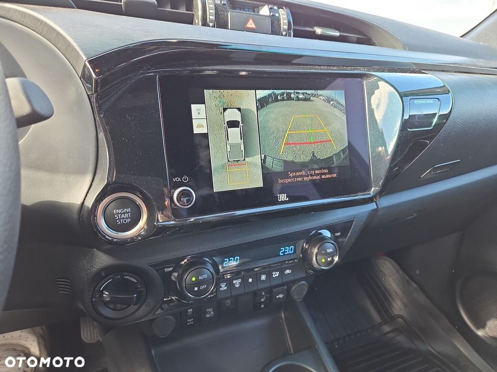 Toyota Hilux 2.8 D-4D mHEV Double Cab Invincible 4x4 - 18