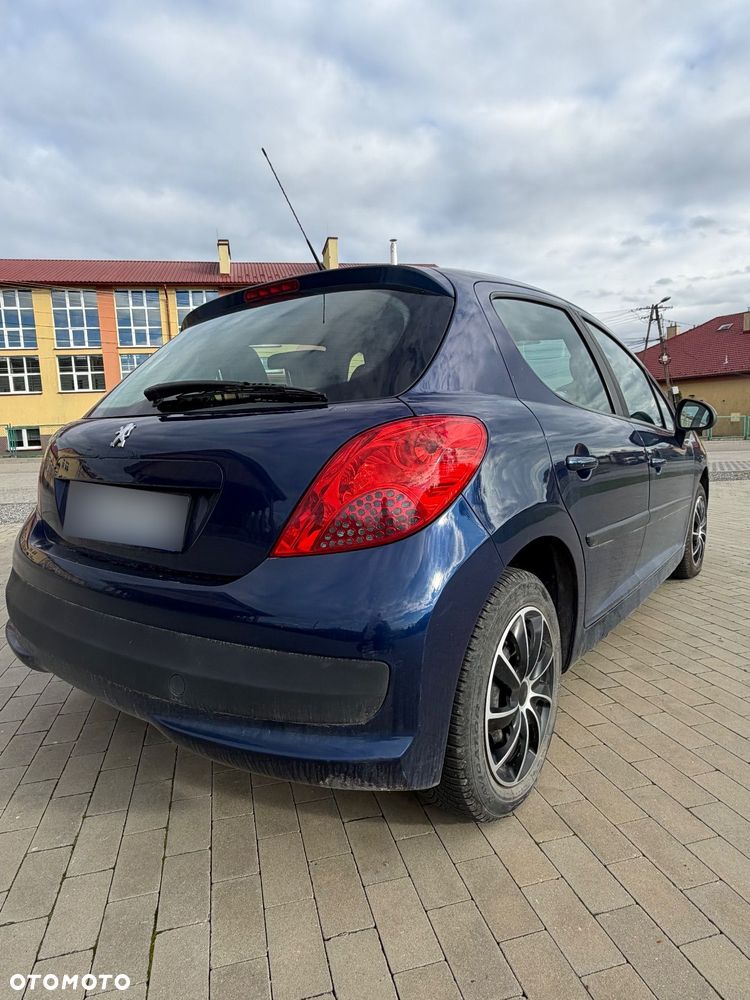 Peugeot 207 - 4