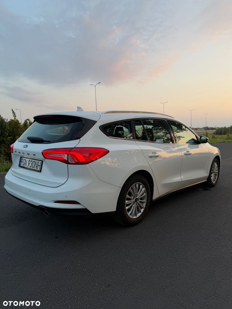 Ford Focus 1.0 EcoBoost Titanium Business - 5