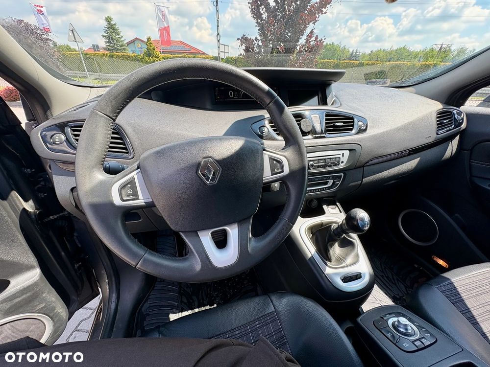 Renault Grand Scenic dCi 110 LIMITED - 11