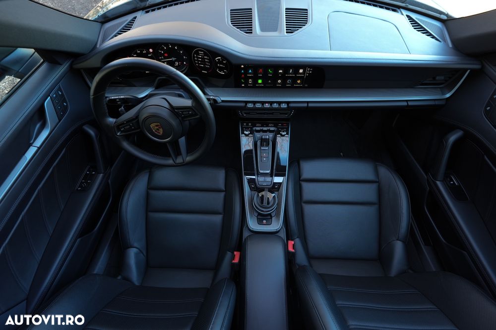 Porsche 911 Carrera PDK - 18