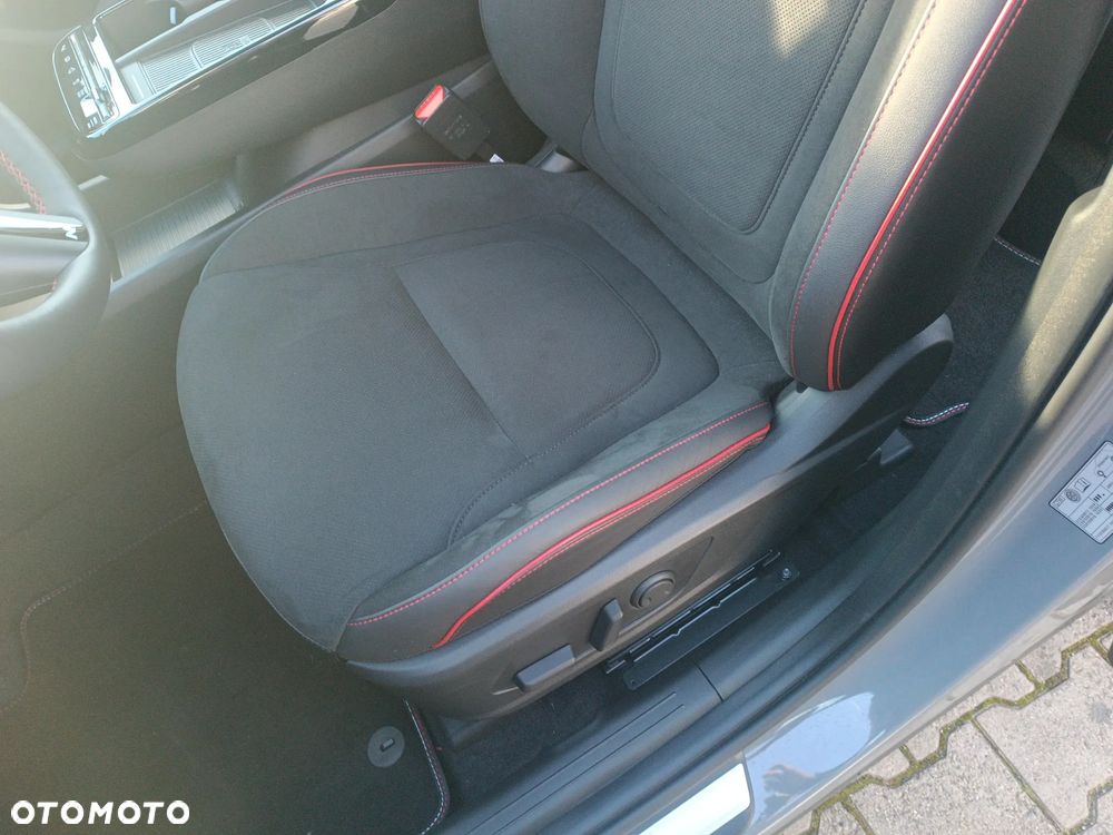 Hyundai Tucson 1.6 T-GDi PHEV N-Line 4WD - 12
